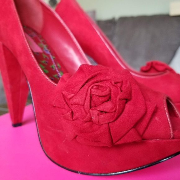 Betsey Johnson Suede Kalen Peep Toe Pumps - Picture 9 of 10
